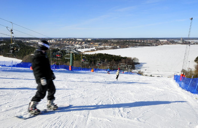 The Flottsbro ski slope in Huddinge, Stockholm The Flottsbro ski slope in Huddinge, Stockholm