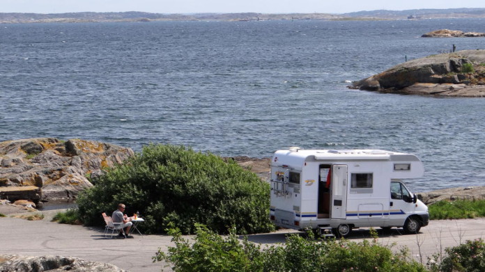 Near the bridge to Fotö