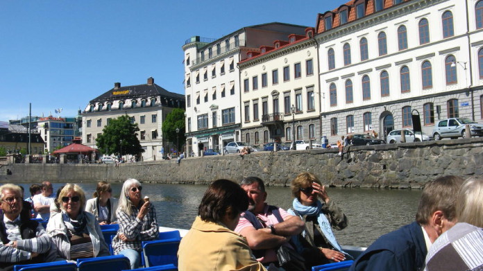 The classic Paddan boat tour in Gothenburg