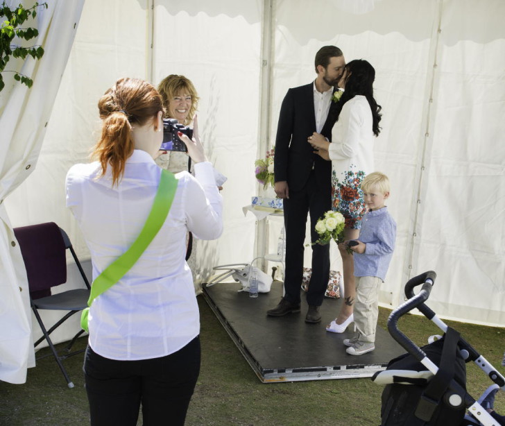 Drop-in wedding at Skansen in Stockholm